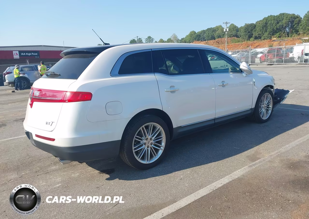 2019 Lincoln Mkt Reserve VIN:2LMHJ5AT2KBL02221 - 4