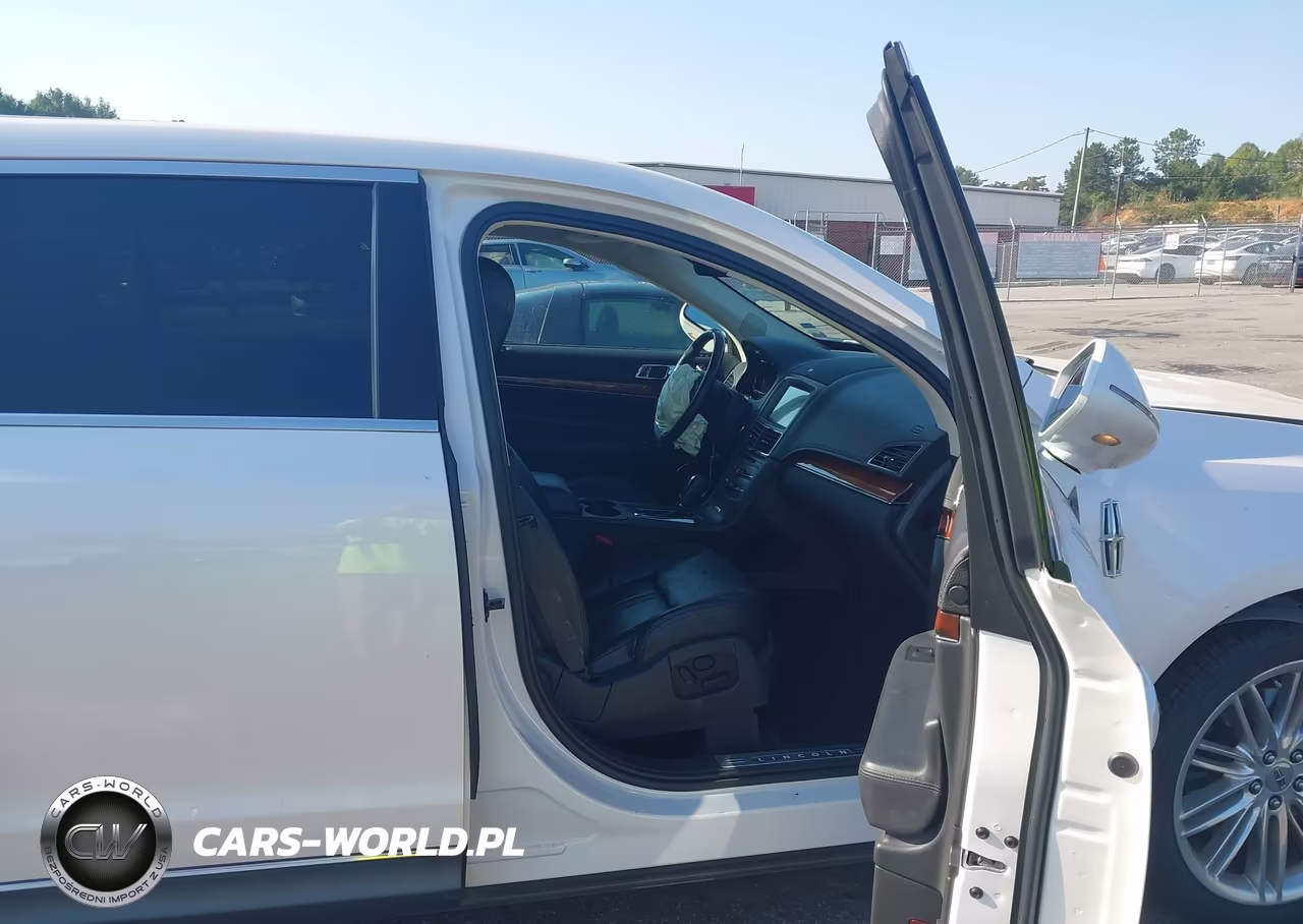 2019 Lincoln Mkt Reserve VIN:2LMHJ5AT2KBL02221 - 5