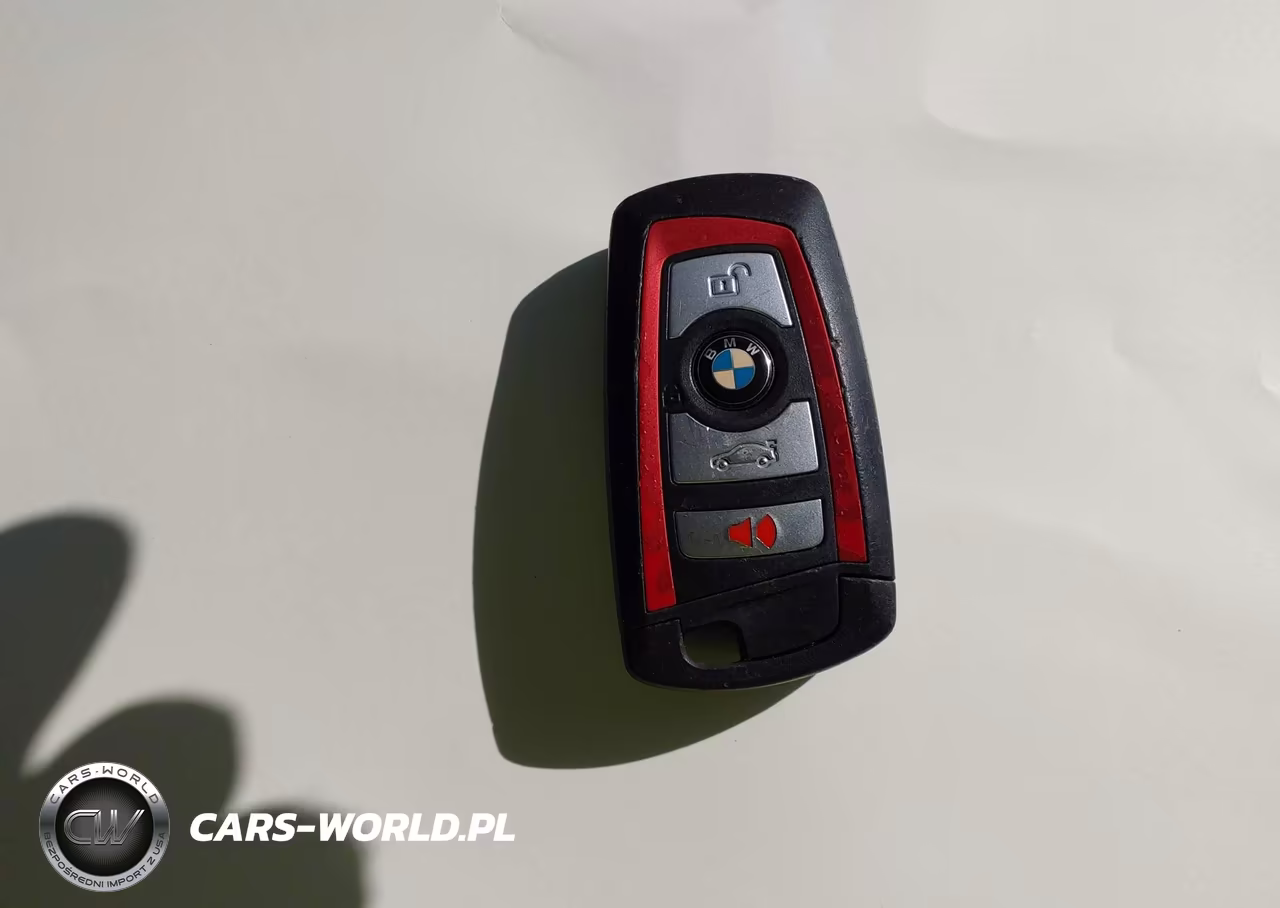 2018 BMW 330I xDrive VIN:WBA8D9C58JA616377 - 11