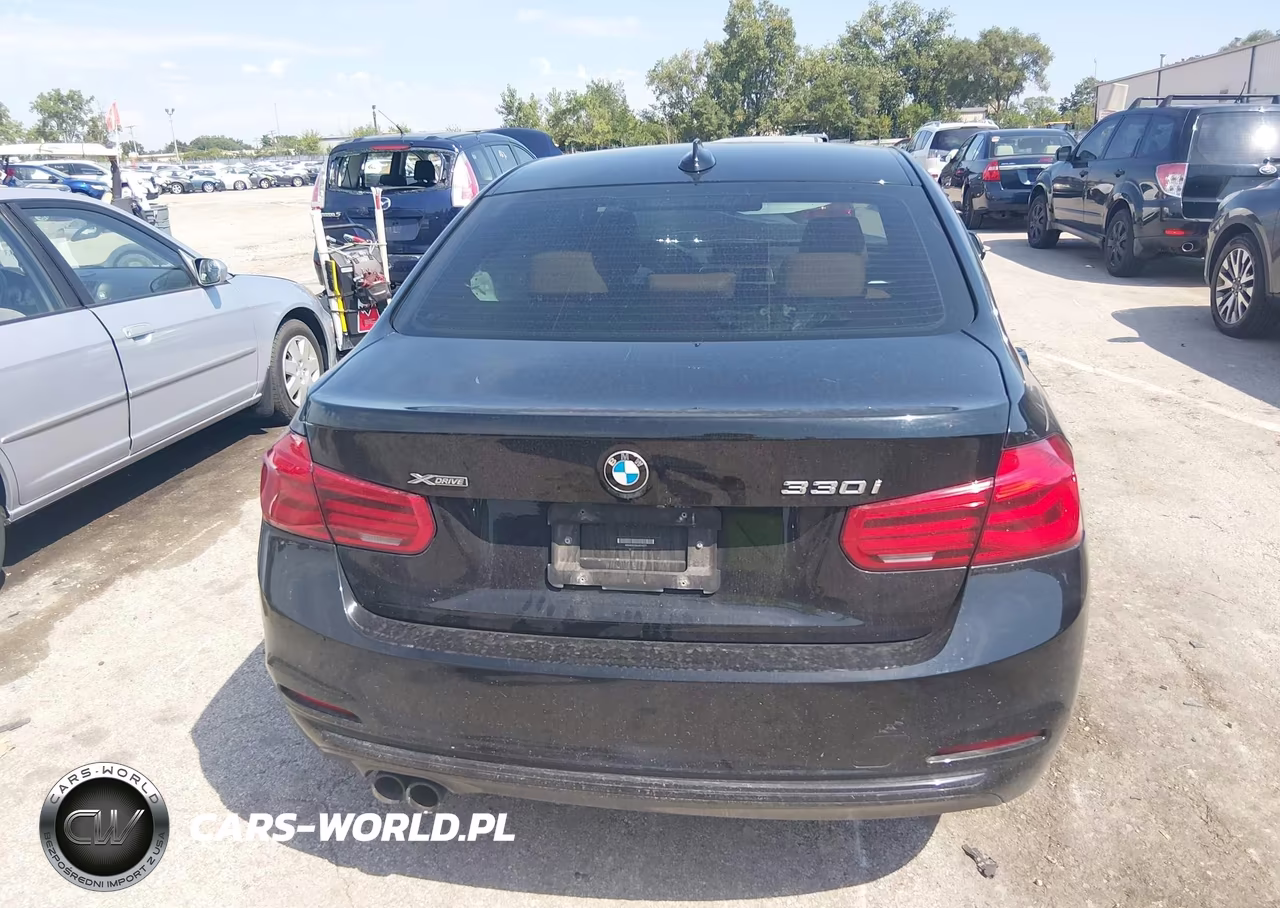 2018 BMW 330I xDrive VIN:WBA8D9C58JA616377 - 16