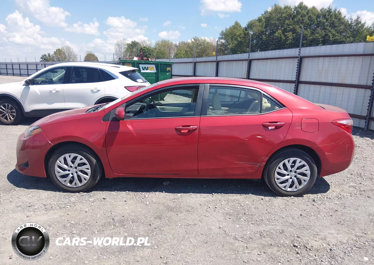 2017 Toyota Corolla Le VIN:5YFBURHE6HP604848 - 14