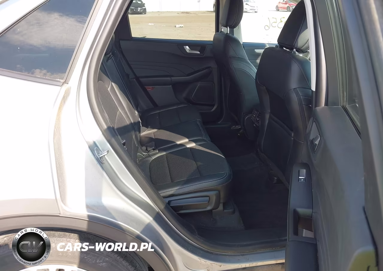 2021 Ford Escape Sel VIN:1FMCU9H68MUA45213 - 8