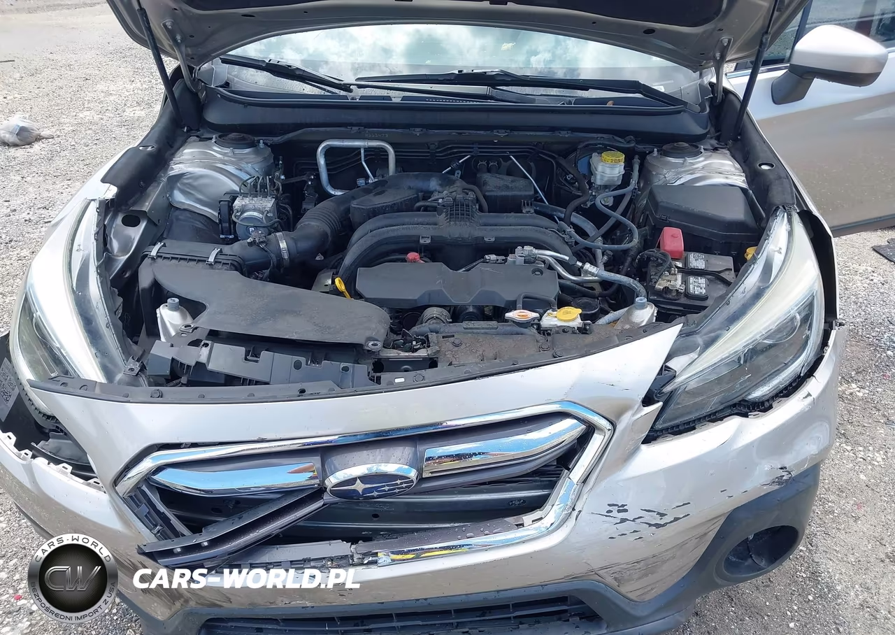 2018 Subaru Outback 2.5I Premium VIN:4S4BSACC2J3364768 - 10