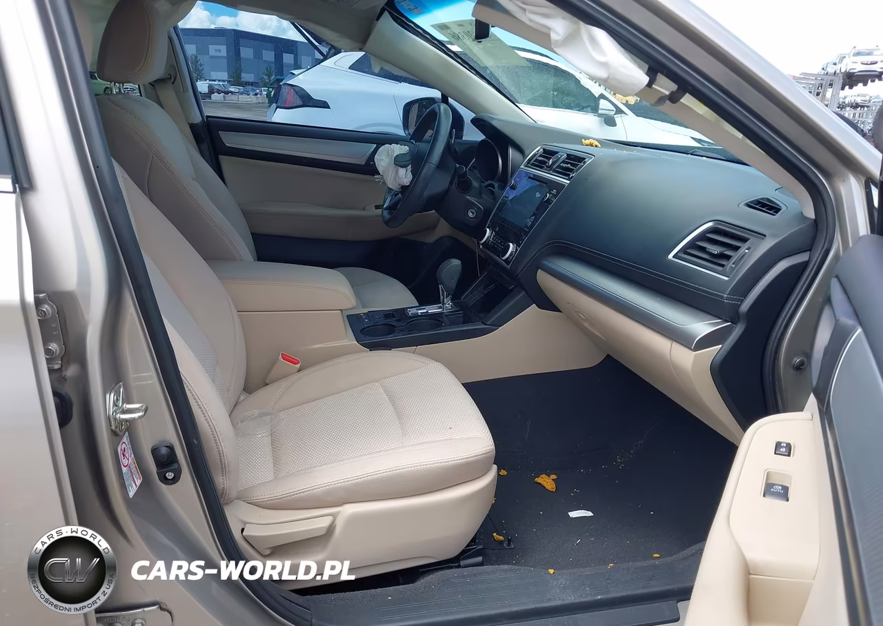 2018 Subaru Outback 2.5I Premium VIN:4S4BSACC2J3364768 - 5