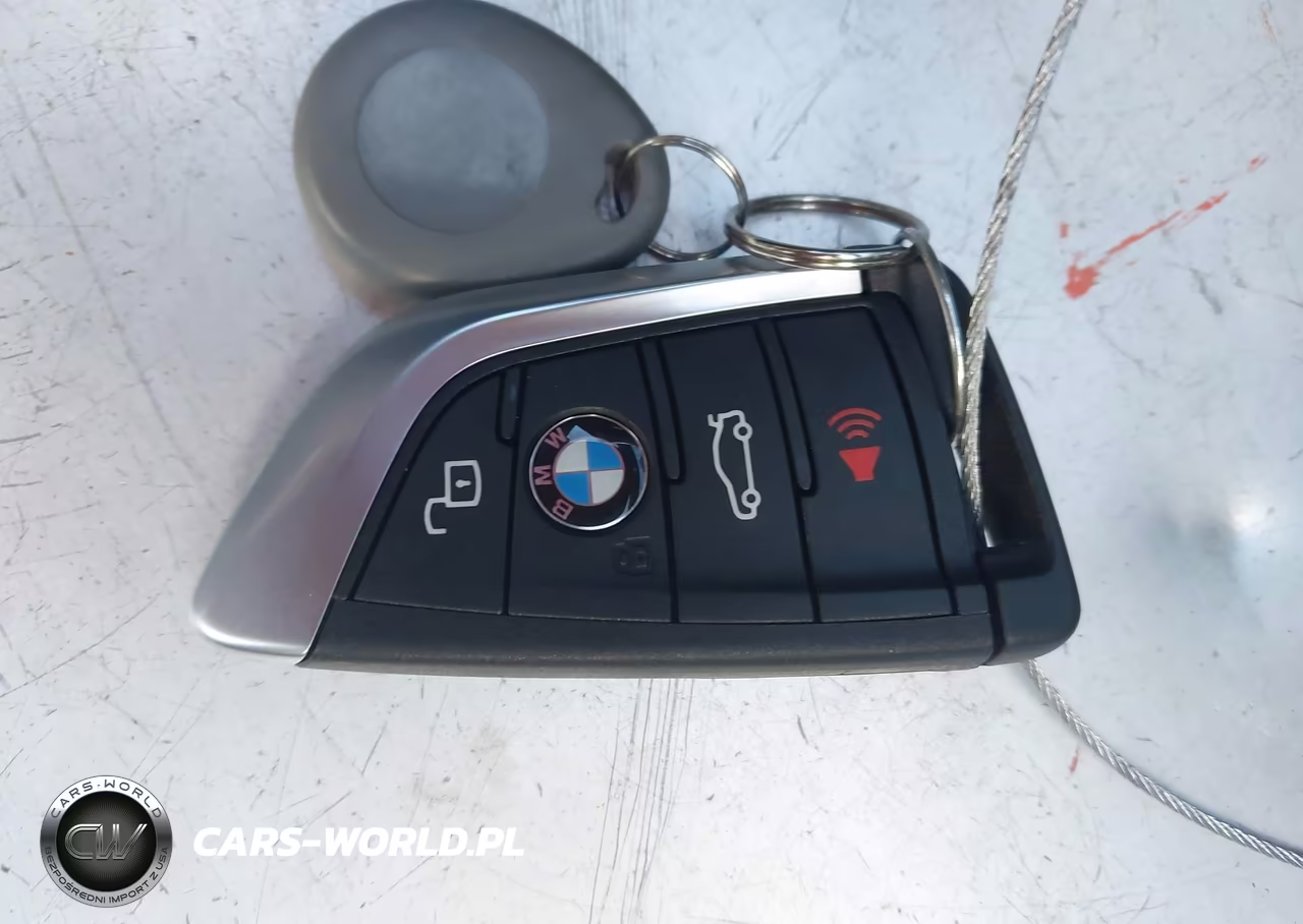2026 BMW 330I VIN:3MW69CW06T8G56672 - 11