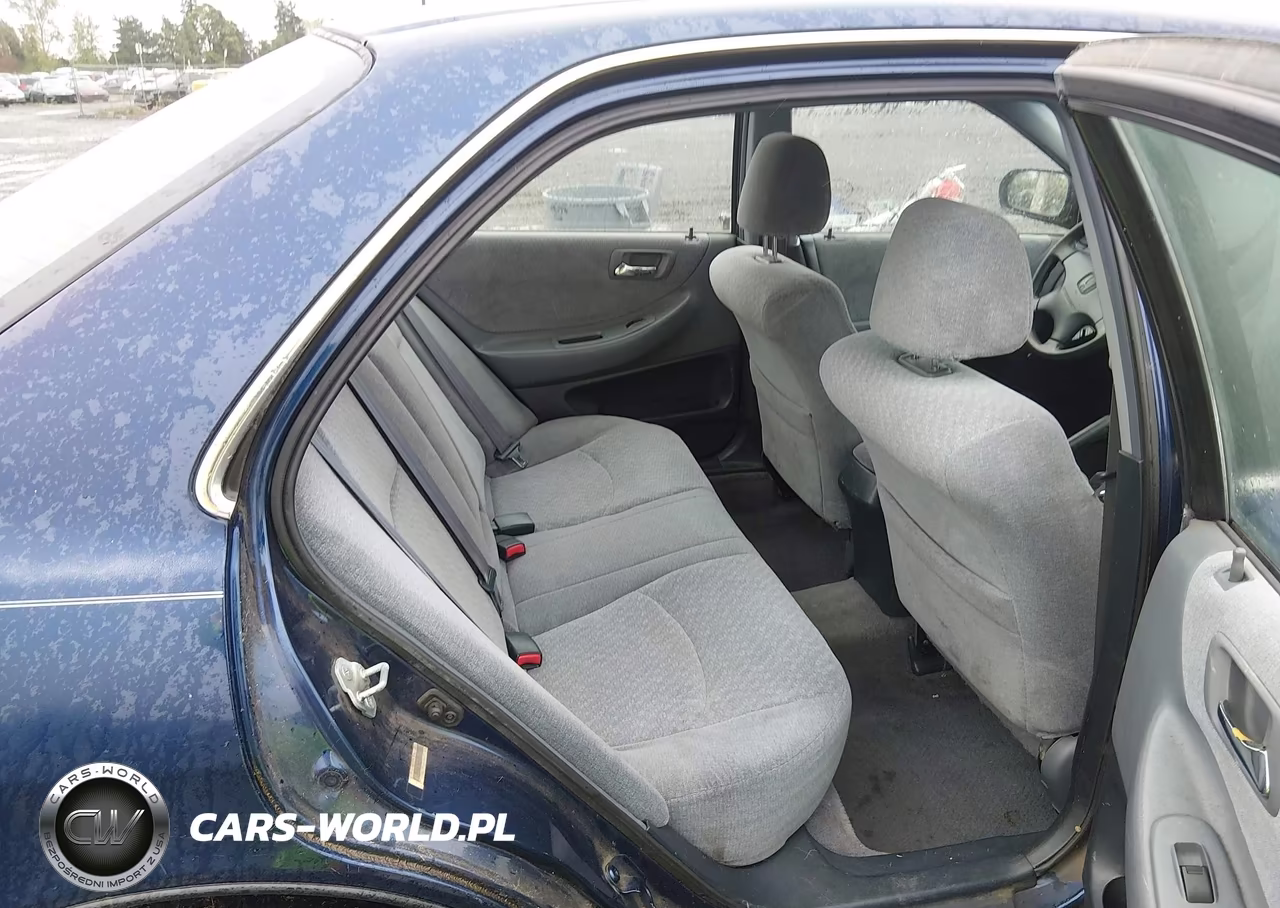 2002 Honda Accord 2.3 Lx VIN:JHMCG56482C013806 - 8