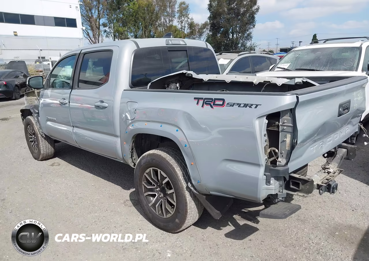 2021 Toyota Tacoma Trd Sport VIN:5TFAZ5CN3MX116188 - 3