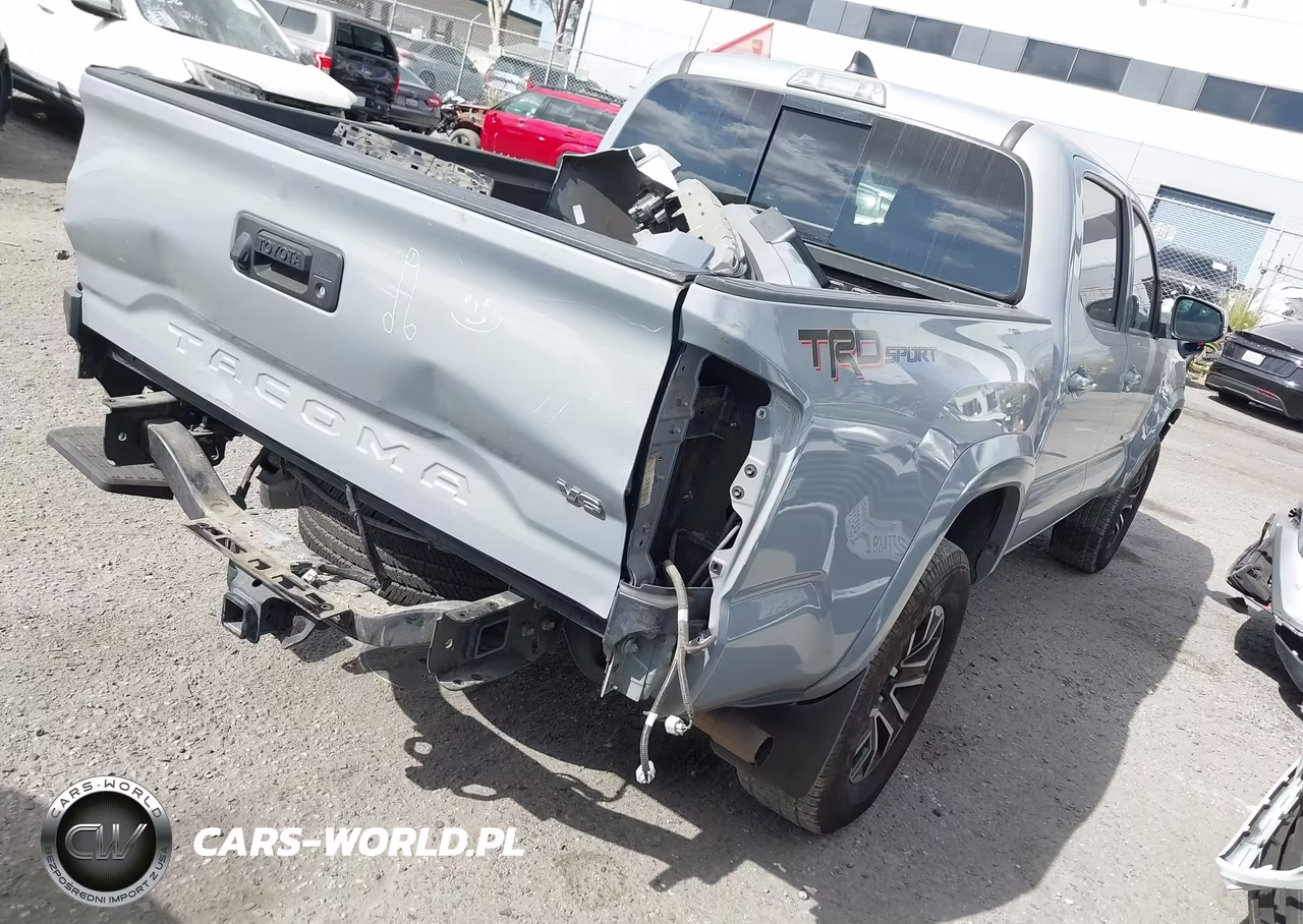 2021 Toyota Tacoma Trd Sport VIN:5TFAZ5CN3MX116188 - 4