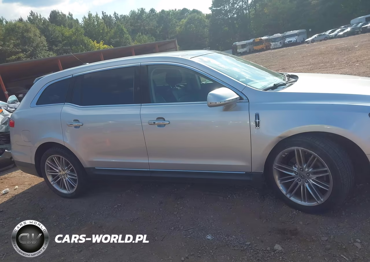 2015 Lincoln Mkt Ecoboost VIN:2LMHJ5AT2FBL00975 - 13