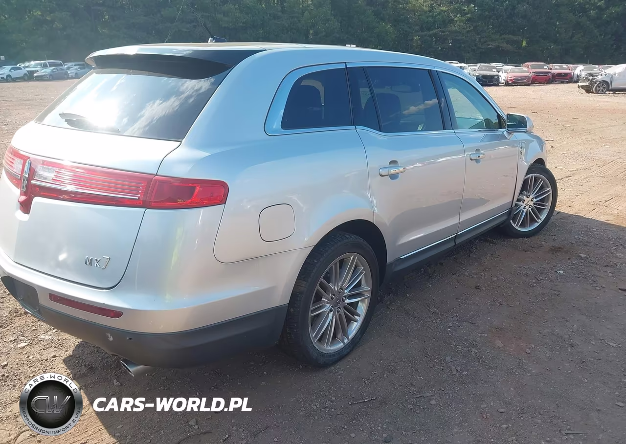 2015 Lincoln Mkt Ecoboost VIN:2LMHJ5AT2FBL00975 - 4