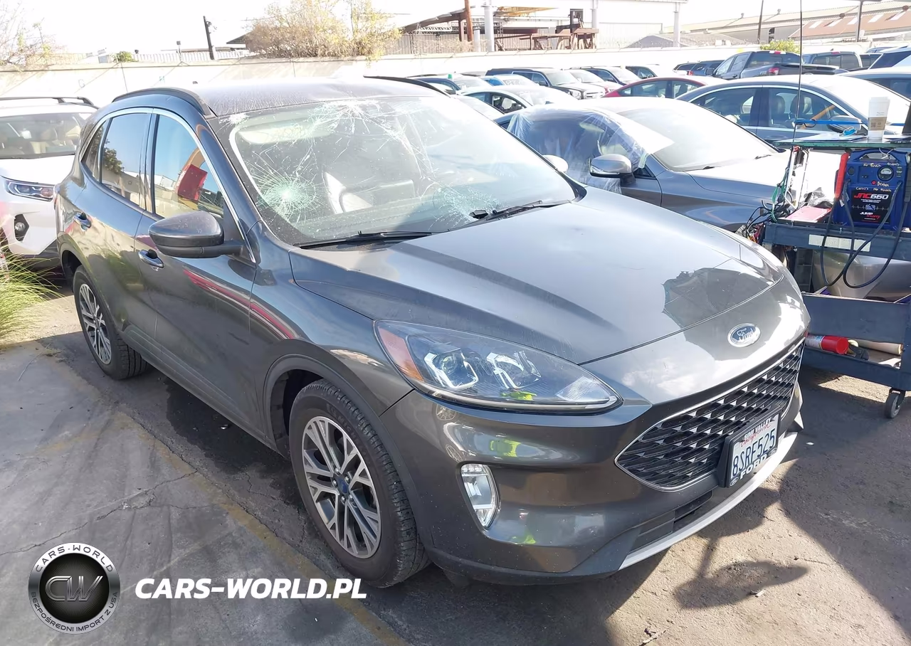 2020 Ford Escape Sel