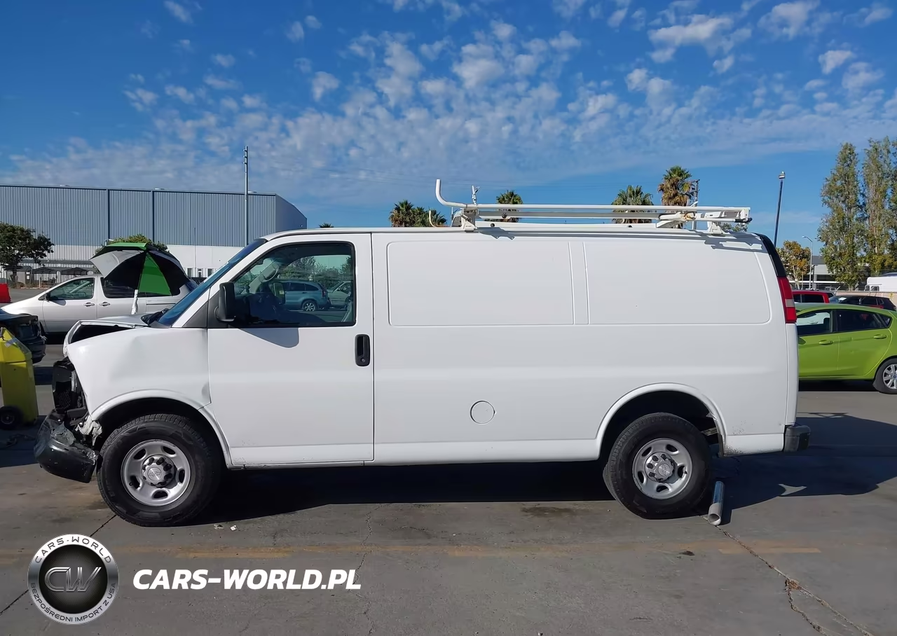 2015 Chevrolet Express 2500 Work Van VIN:1GCWGFCF8F1234592 - 15