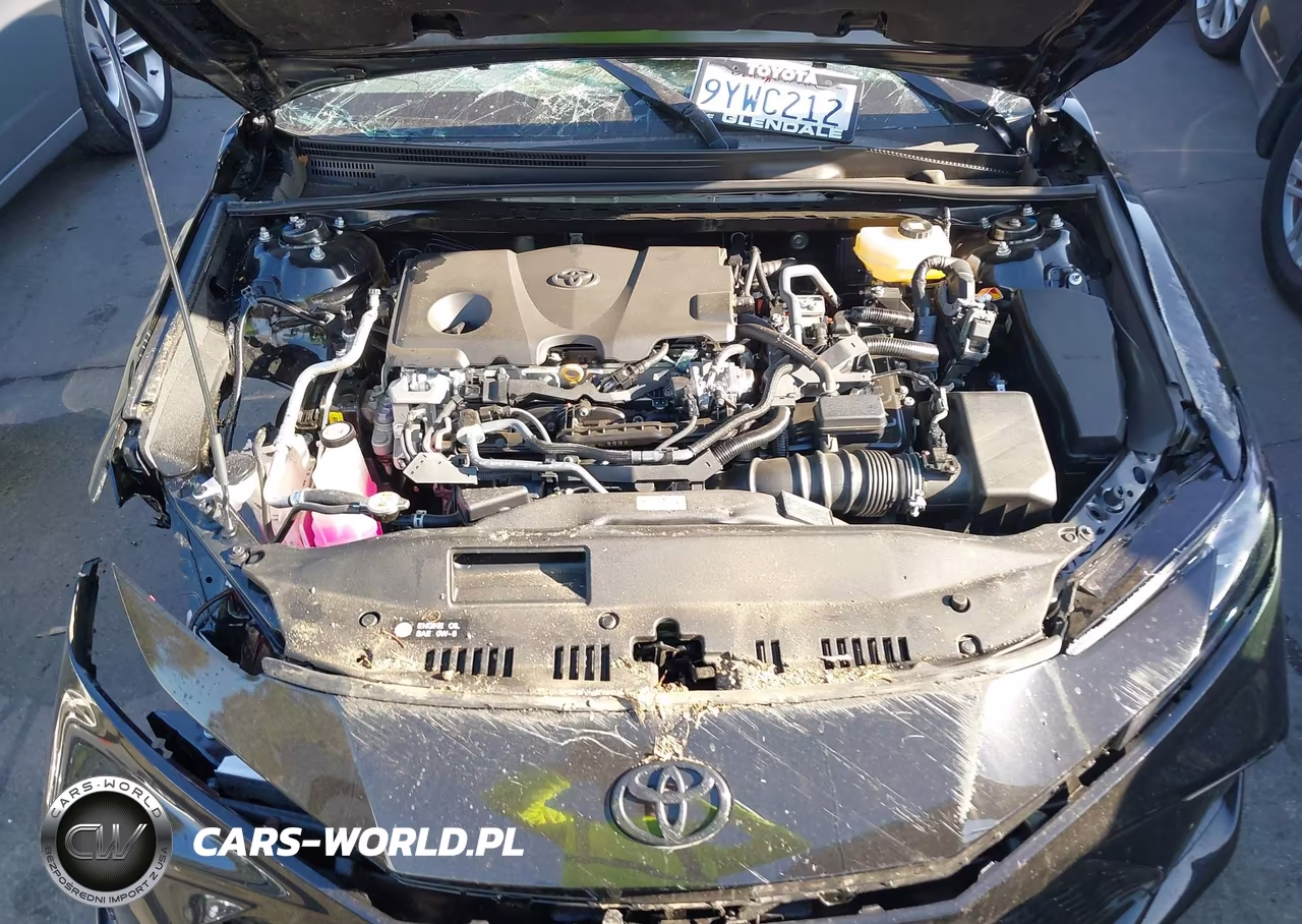 2026 Toyota Camry Xse VIN:4T1DAACKXTU736194 - 10