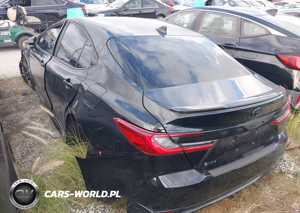 2026 Toyota Camry Xse VIN:4T1DAACKXTU736194 - 3