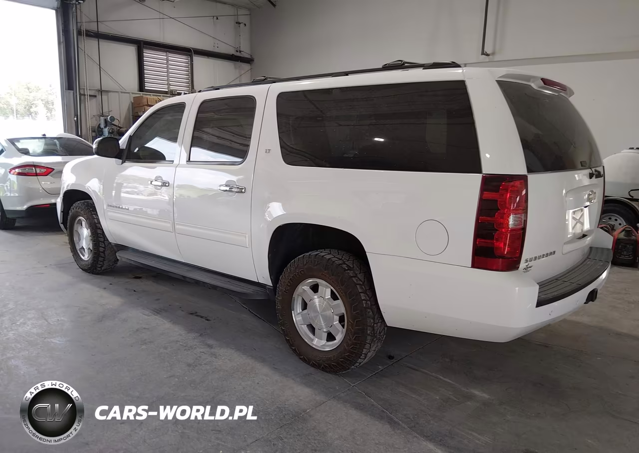 2014 Chevrolet Suburban 1500 Lt VIN:1GNSKJE74ER207029 - 3