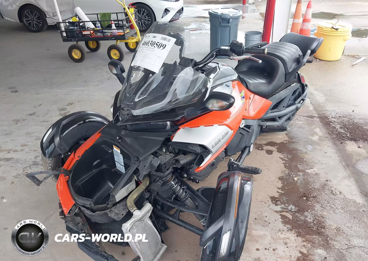 2015 Can-Am Spyder Roadster F3-F3-S VIN:2BXRDCD27FV000608 - 2