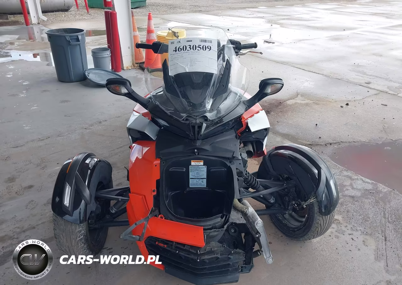 2015 Can-Am Spyder Roadster F3-F3-S VIN:2BXRDCD27FV000608 - 5