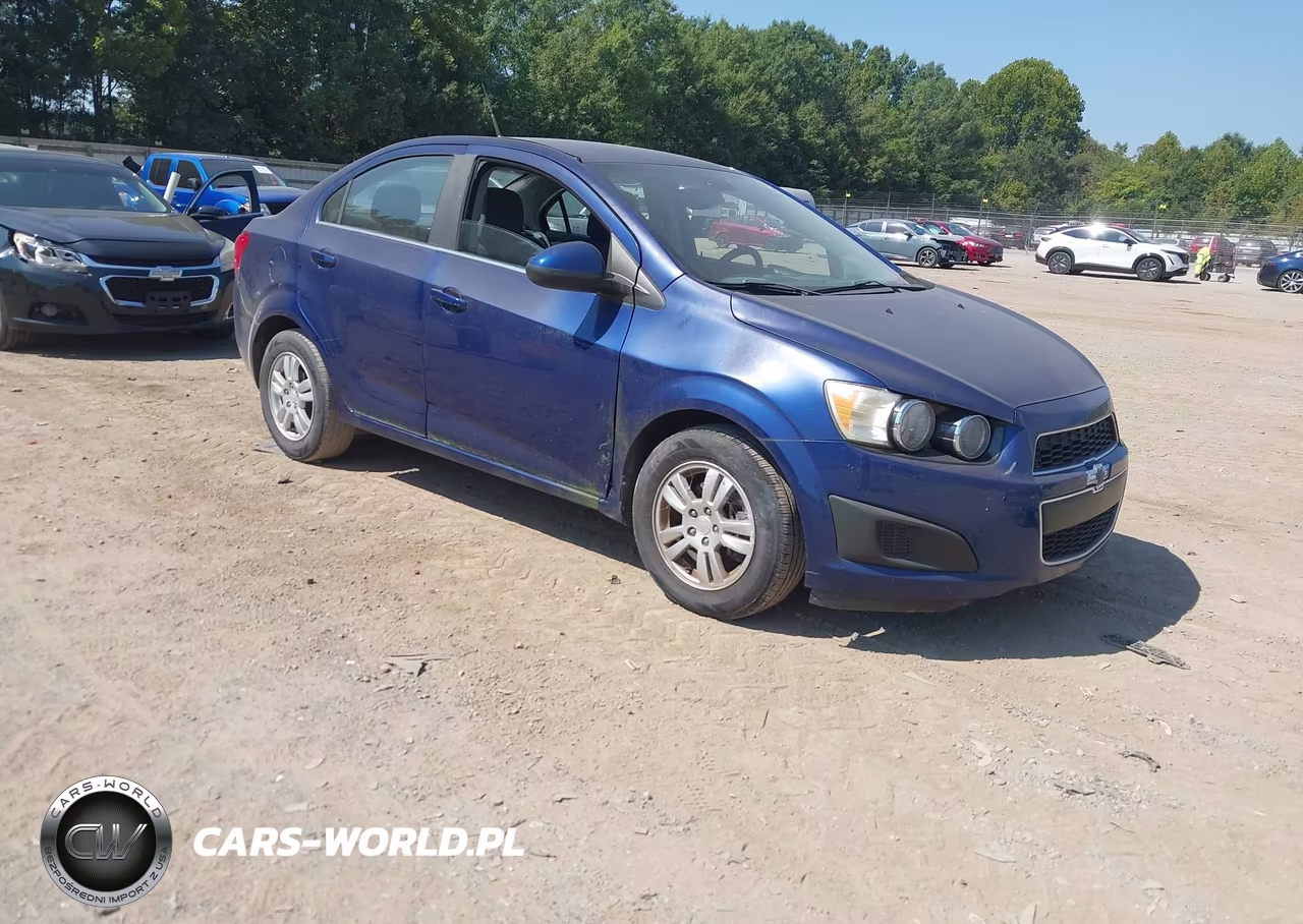 2013 Chevrolet Sonic Lt Auto – zdjęcie 1 z 11