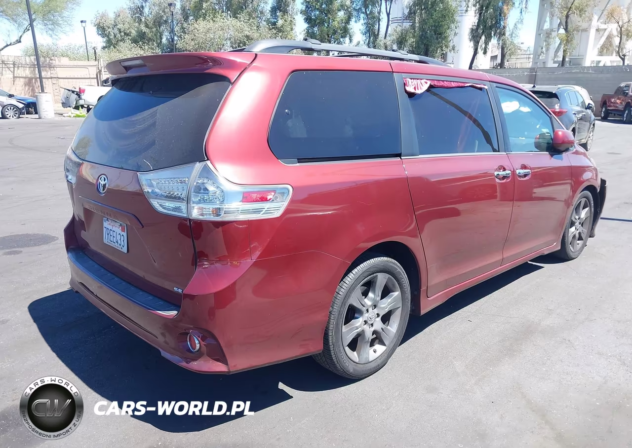 2016 Toyota Sienna Se 8 Passenger VIN:5TDXK3DC3GS706272 - 4