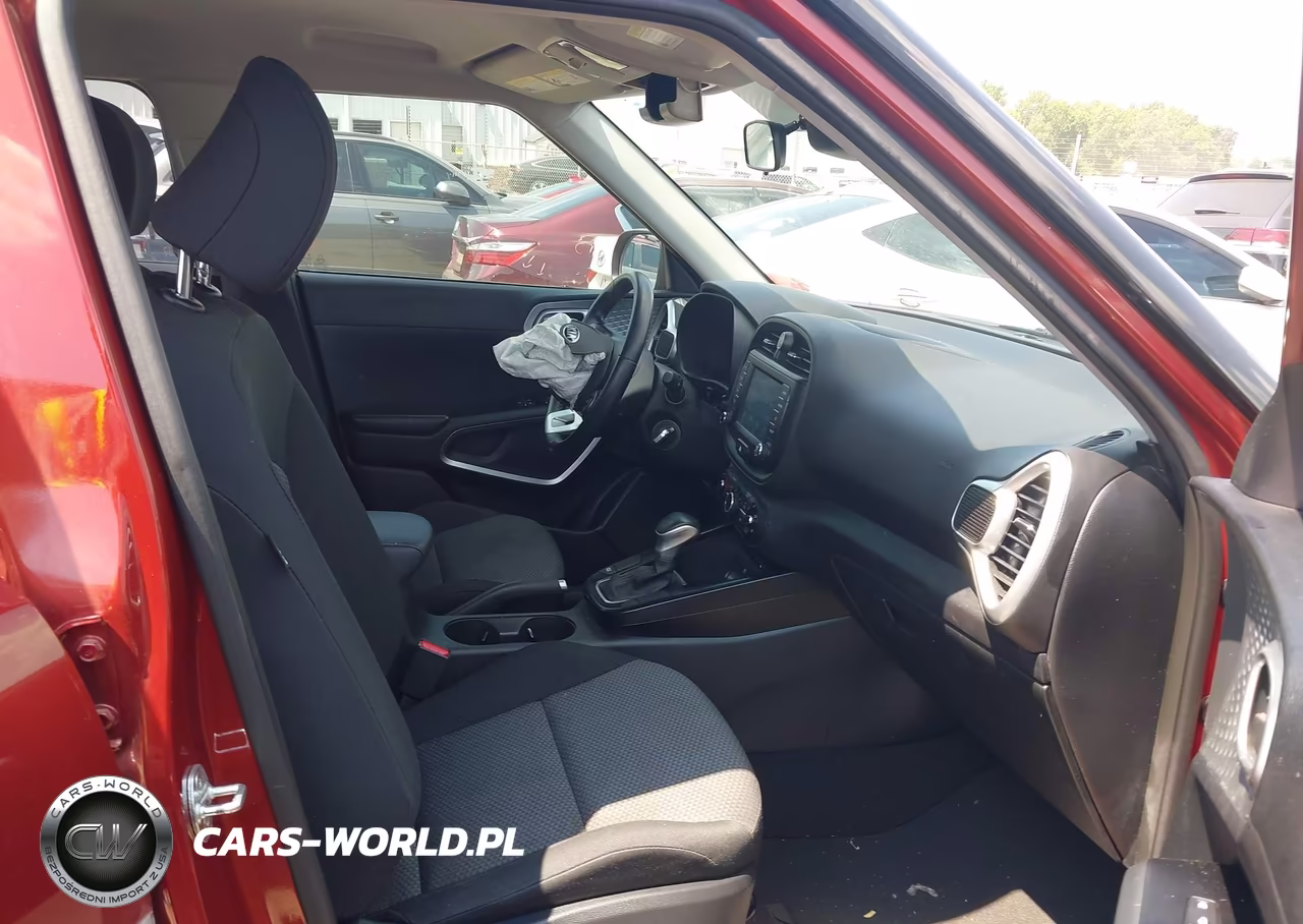 2021 Kia Soul X-Line VIN:KNDJ23AU6M7131903 - 5