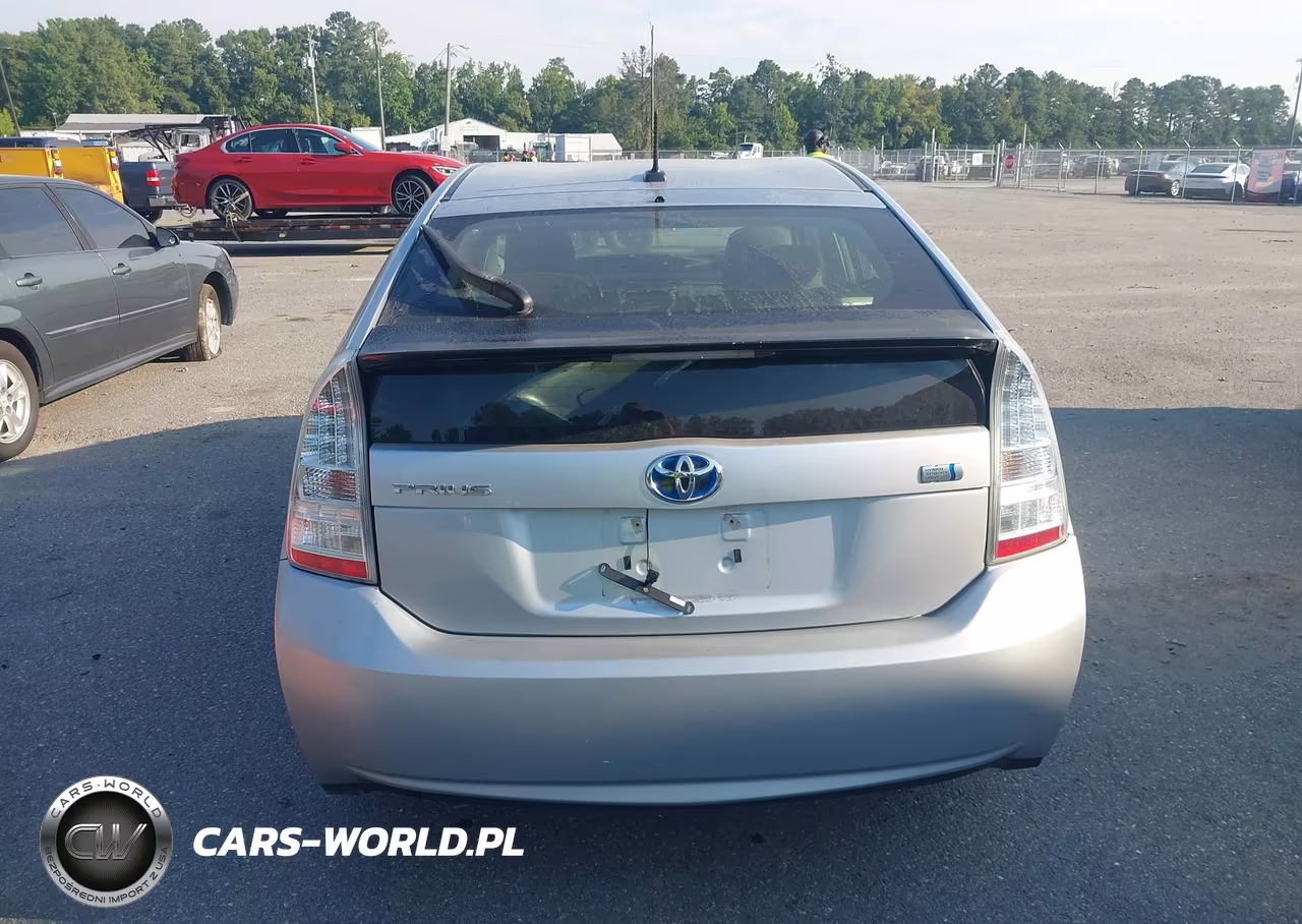 2011 Toyota Prius Three VIN:JTDKN3DU3B0320506 - 17
