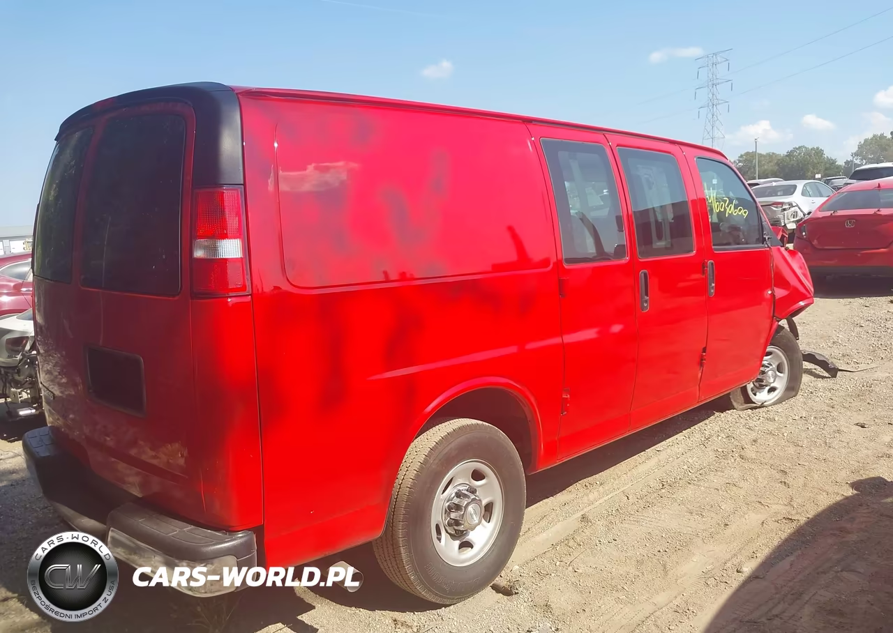 2017 Chevrolet Express 3500 Work Van VIN:1GCZGGFG7H1338064 - 4