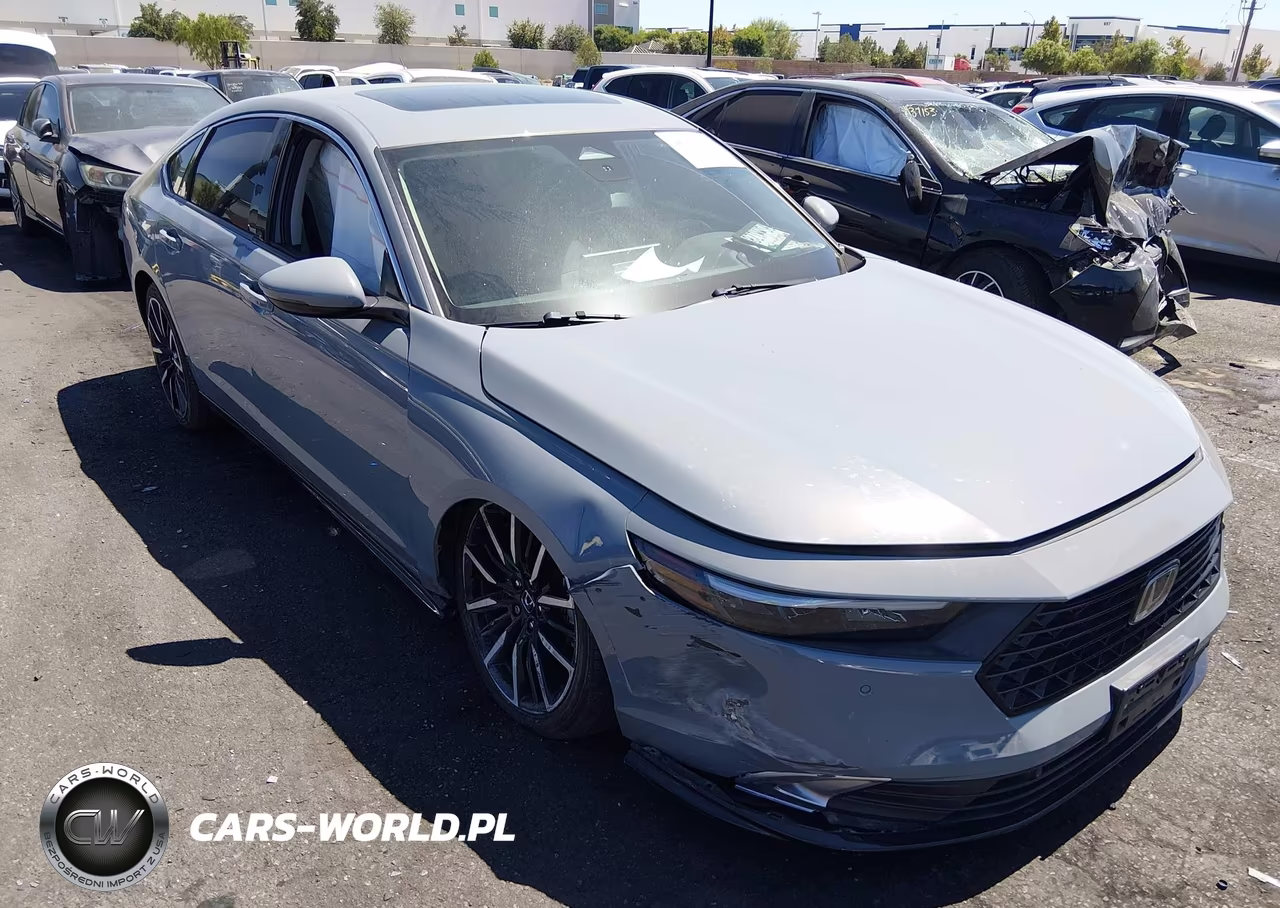 2023 Honda Accord Hybrid Touring VIN:1HGCY2F8XPA032281 - 13