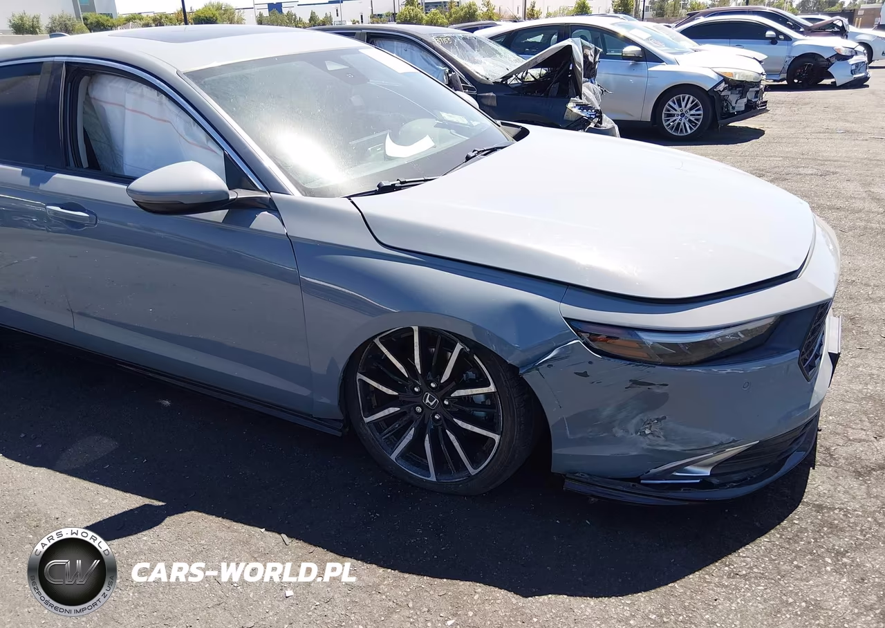 2023 Honda Accord Hybrid Touring VIN:1HGCY2F8XPA032281 - 6