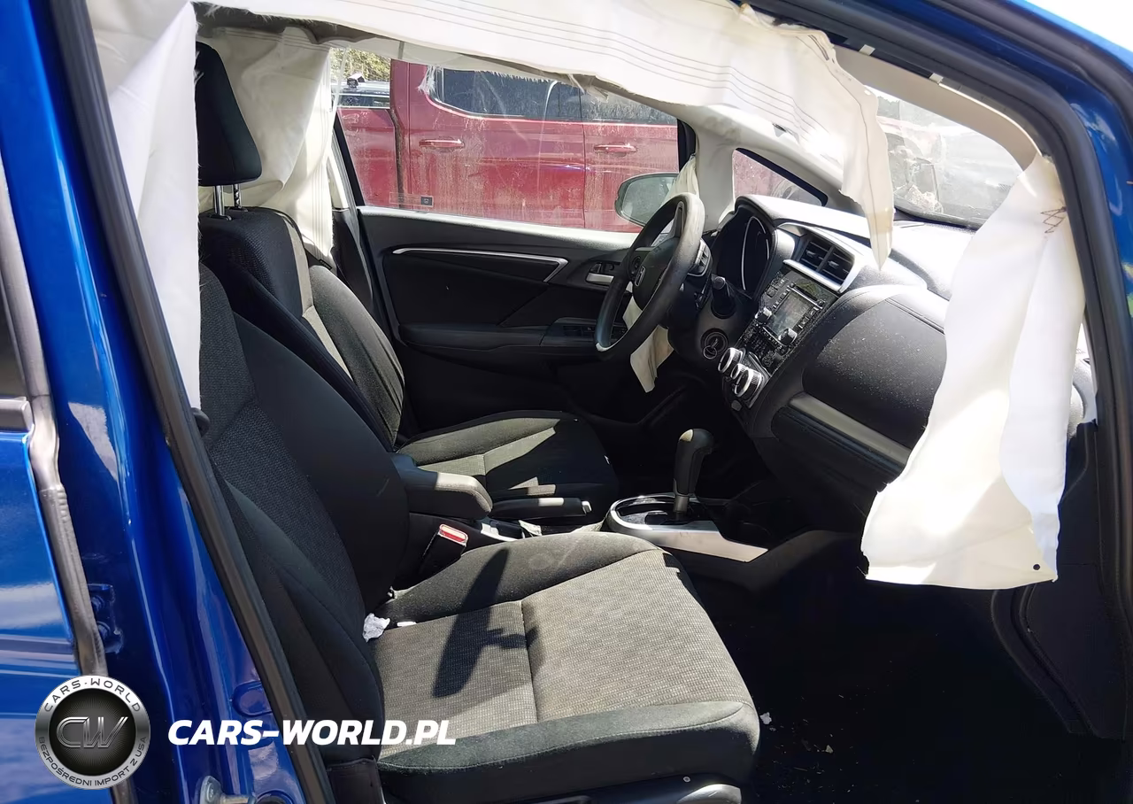 2017 Honda Fit Lx VIN:3HGGK5H52HM713806 - 5