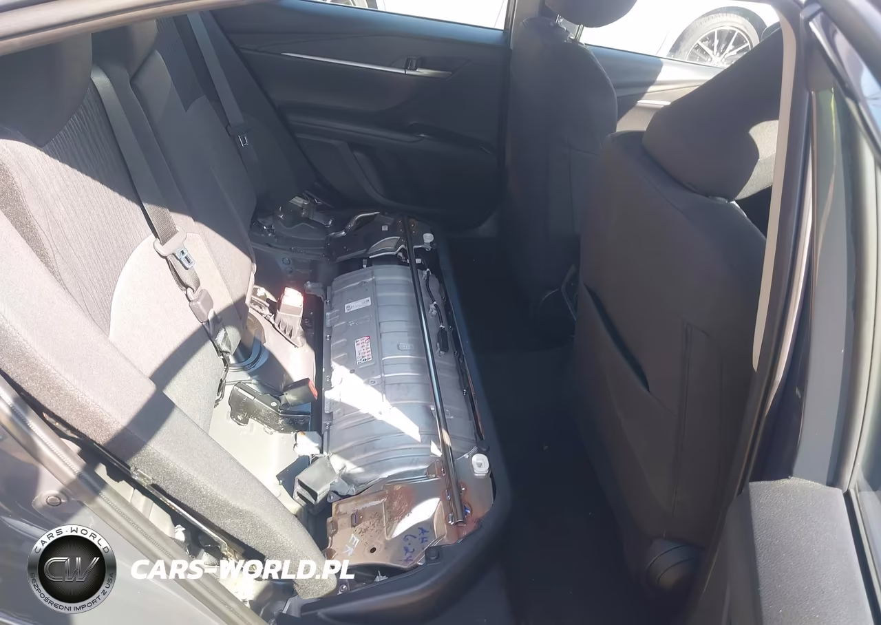 2025 Toyota Camry Le VIN:4T1DAACK6SU520454 - 8