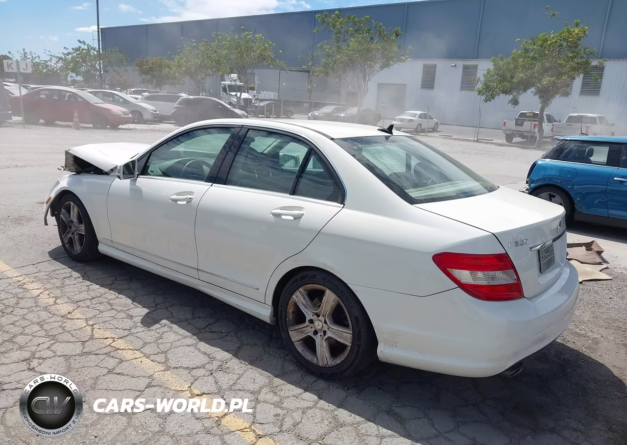 2011 Mercedes-Benz C 300 Luxury-Sport VIN:WDDGF5EB7BA425089 - 3