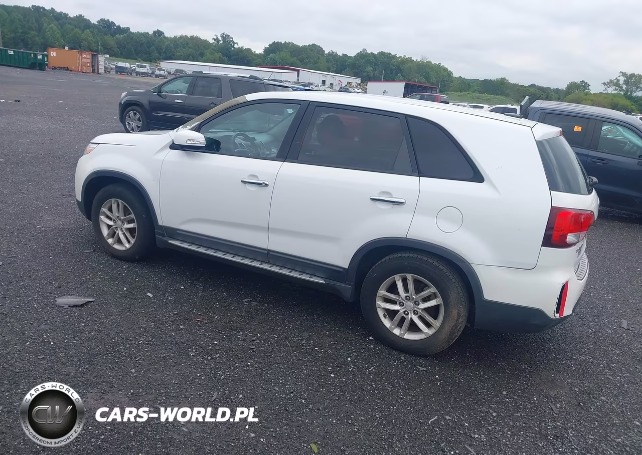 2015 Kia Sorento Lx VIN:5XYKT3A68FG629111 - 3