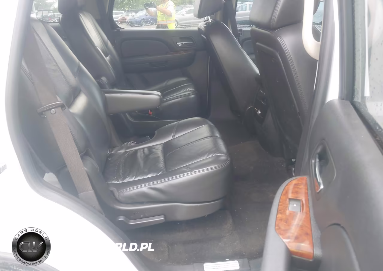 2007 Chevrolet Tahoe Ltz VIN:1GNFK13047J394426 - 8
