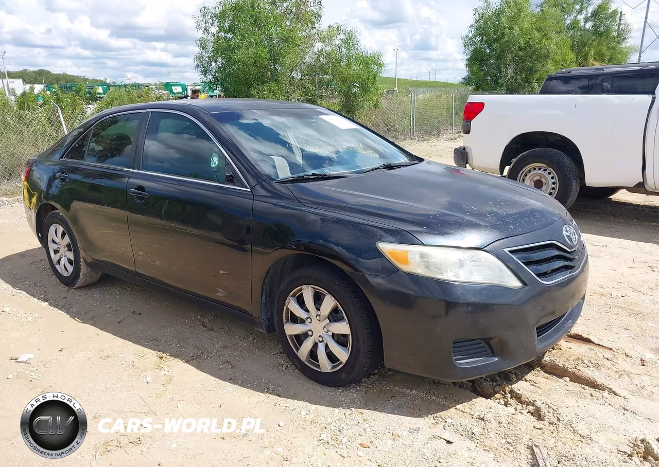 2011 Toyota Camry – zdjęcie 1 z 11