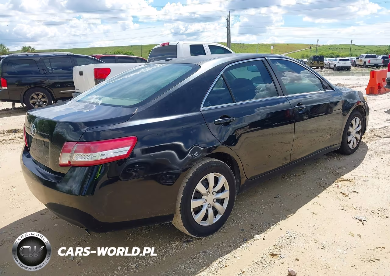 2011 Toyota Camry VIN:4T1BF3EK8BU675430 - 4