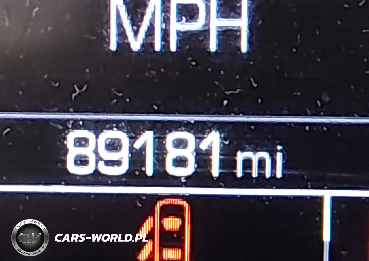 2018 Chevrolet Colorado Z71 VIN:1GCGTDENXJ1175918 - 15