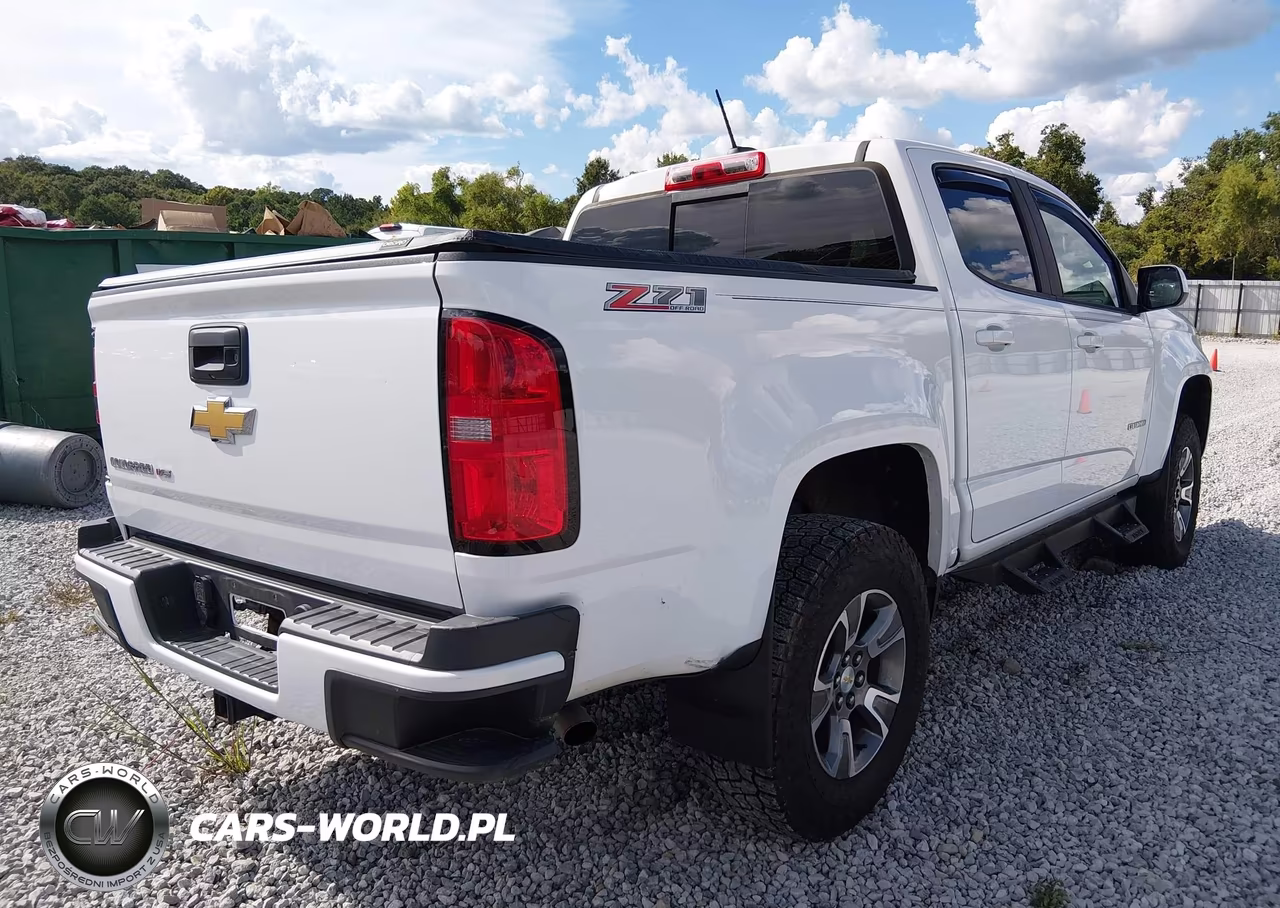 2018 Chevrolet Colorado Z71 VIN:1GCGTDENXJ1175918 - 4