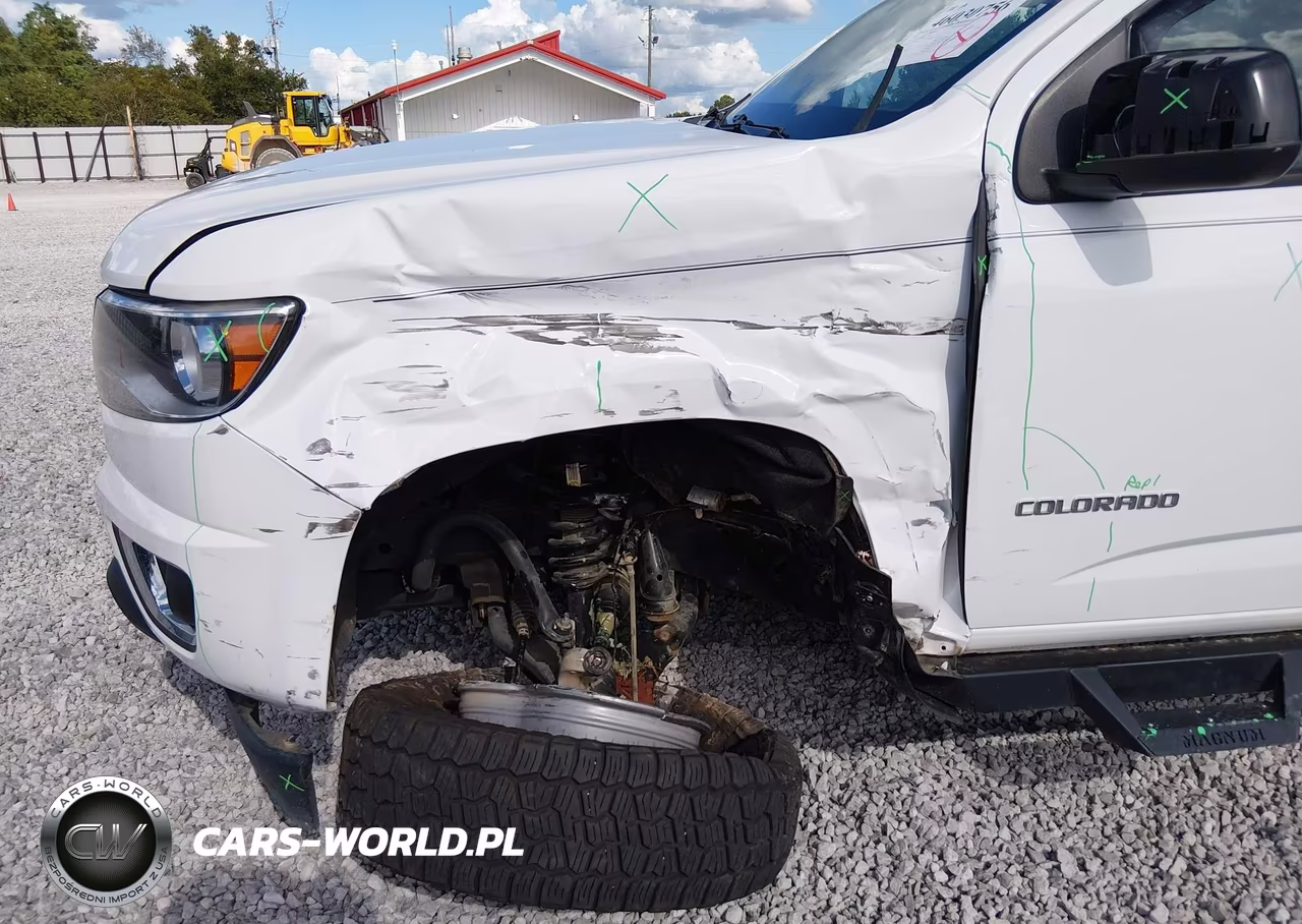 2018 Chevrolet Colorado Z71 VIN:1GCGTDENXJ1175918 - 6