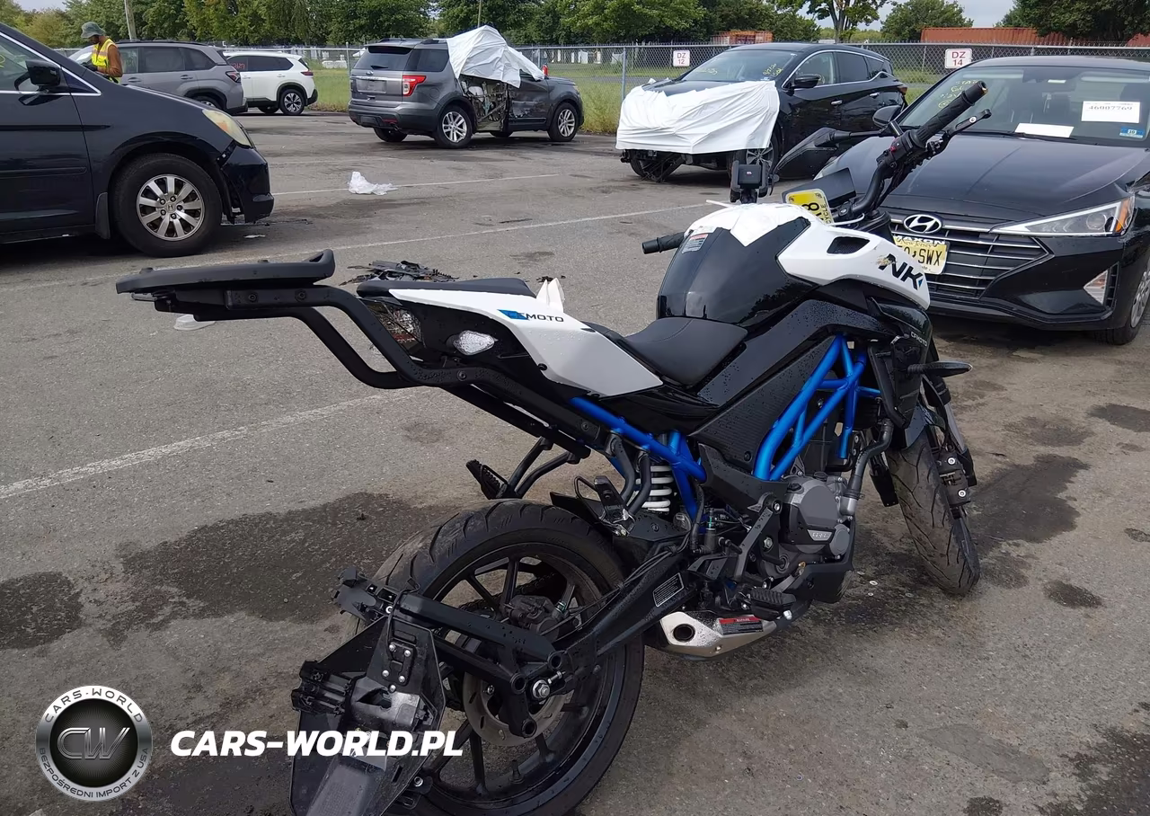 2025 Cf Moto 300Nk VIN:LCEPDPL13S6001210 - 4