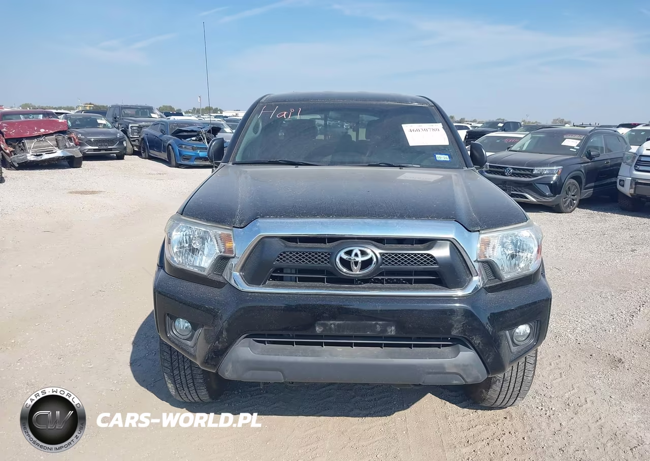 2015 Toyota Tacoma Base V6 VIN:5TFLU4EN3FX138807 - 12