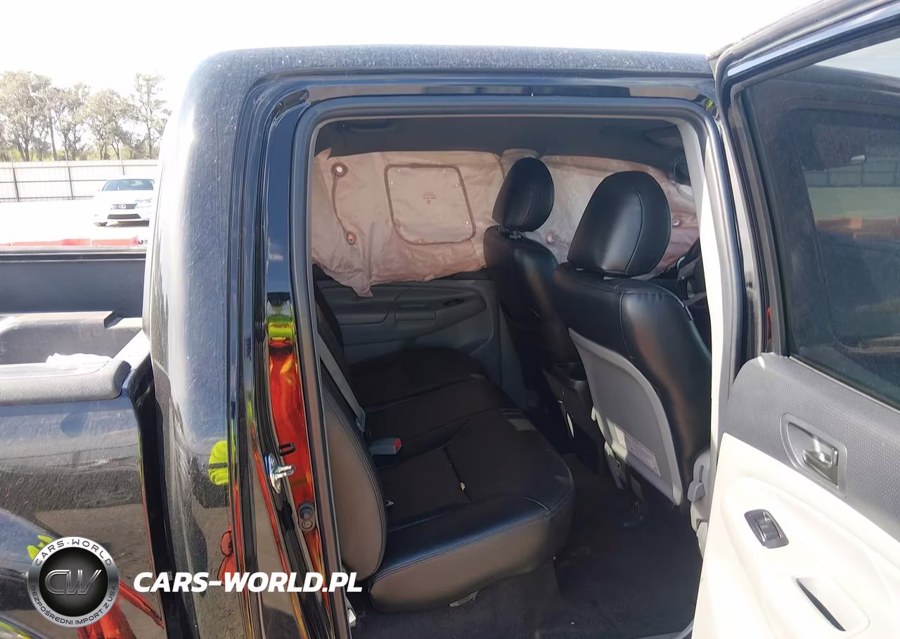 2015 Toyota Tacoma Base V6 VIN:5TFLU4EN3FX138807 - 8