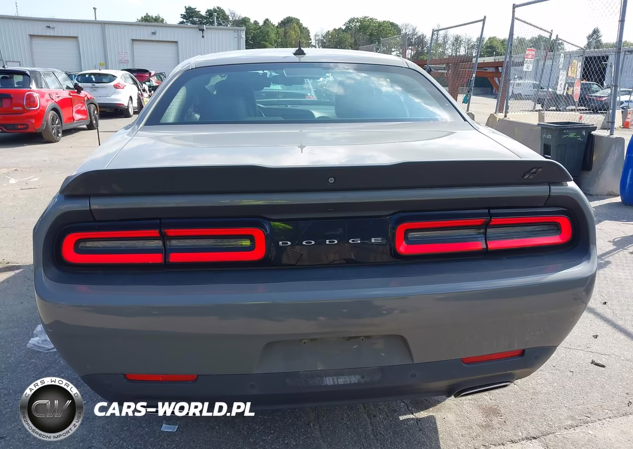 2019 Dodge Challenger Gt Awd VIN:2C3CDZKG5KH522352 - 17