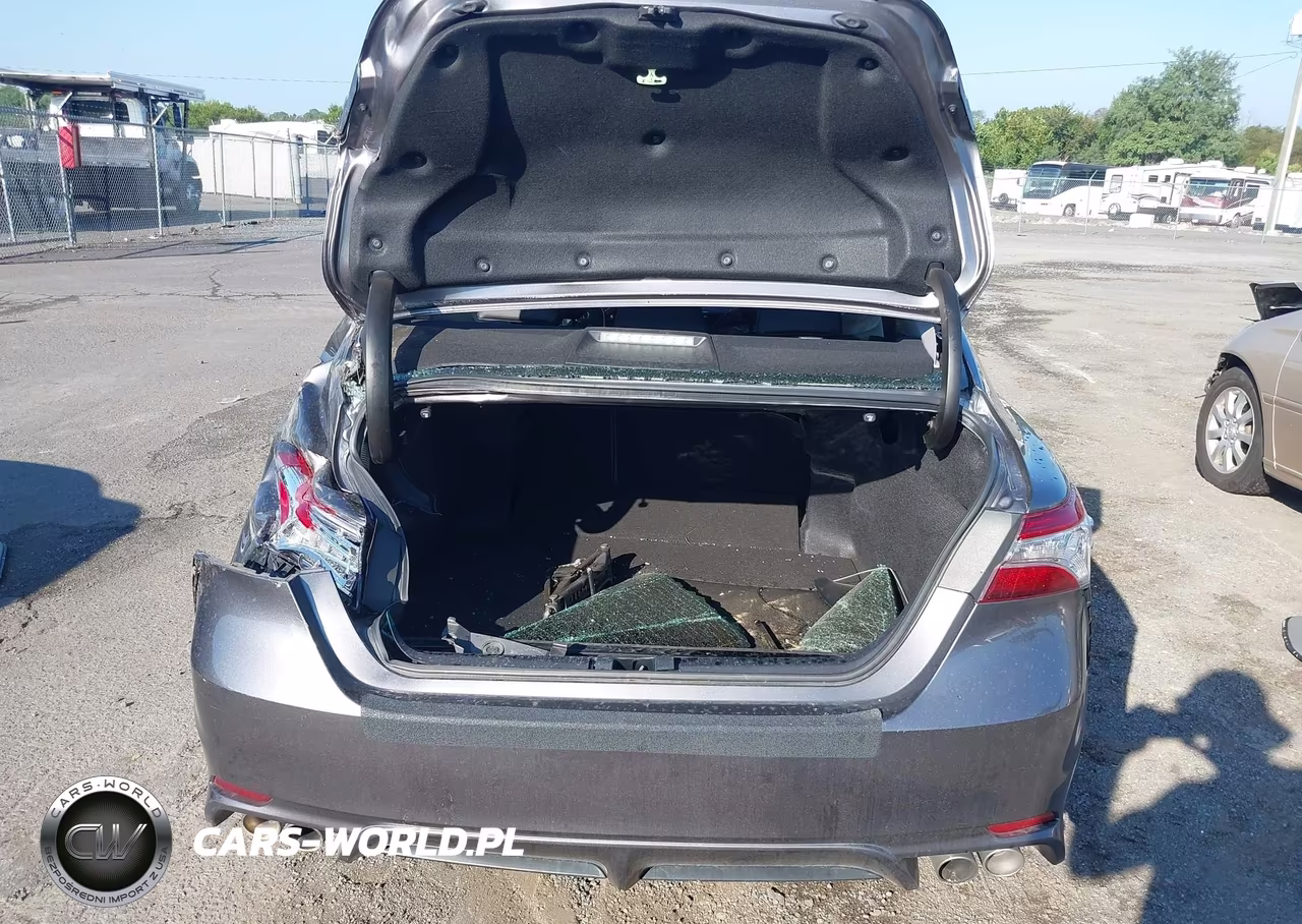 2020 Toyota Camry Xse VIN:4T1K61AK8LU977781 - 17