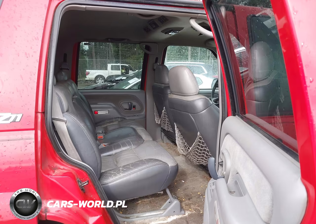 2000 Chevrolet Tahoe Z71 VIN:1GNEK13R7YR172363 - 18