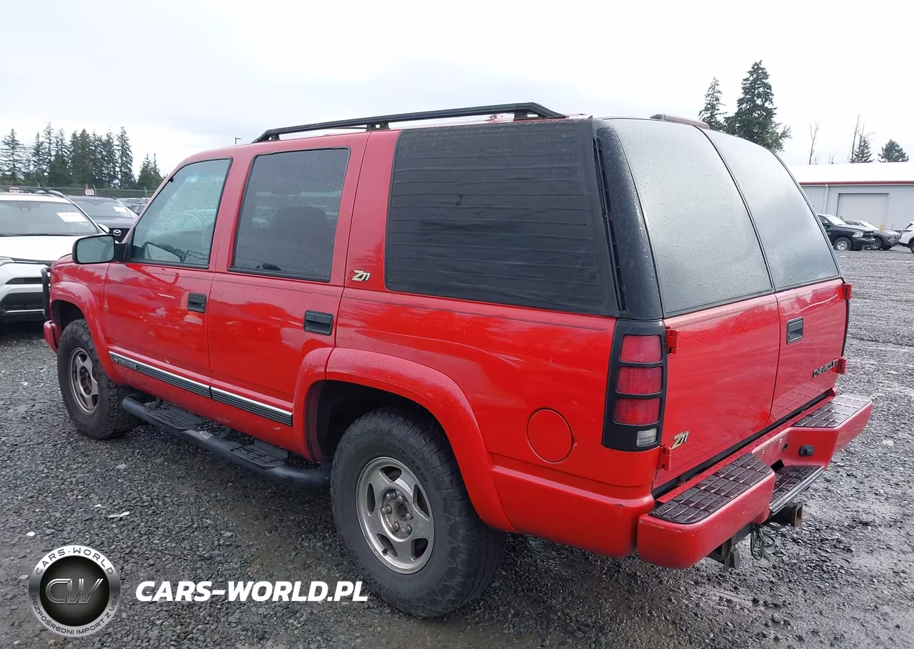 2000 Chevrolet Tahoe Z71 VIN:1GNEK13R7YR172363 - 3