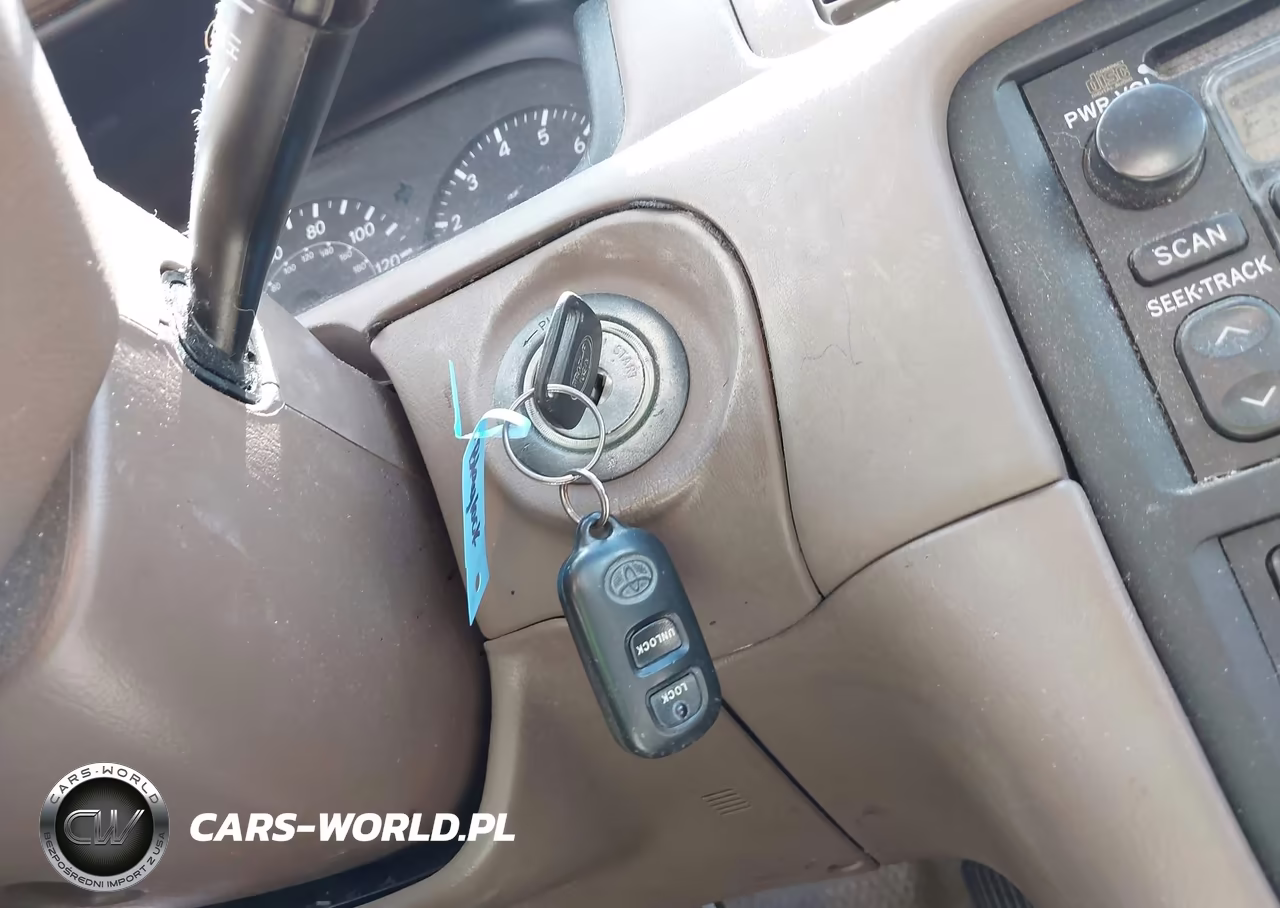 2000 Toyota Camry Le VIN:4T1BG22K7YU639474 - 11