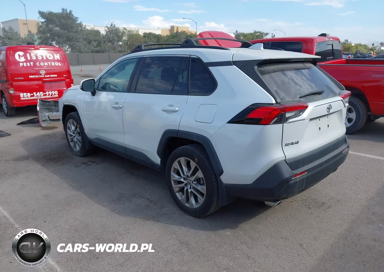 2023 Toyota Rav4 Xle Premium VIN:2T3C1RFV6PW279994 - 3