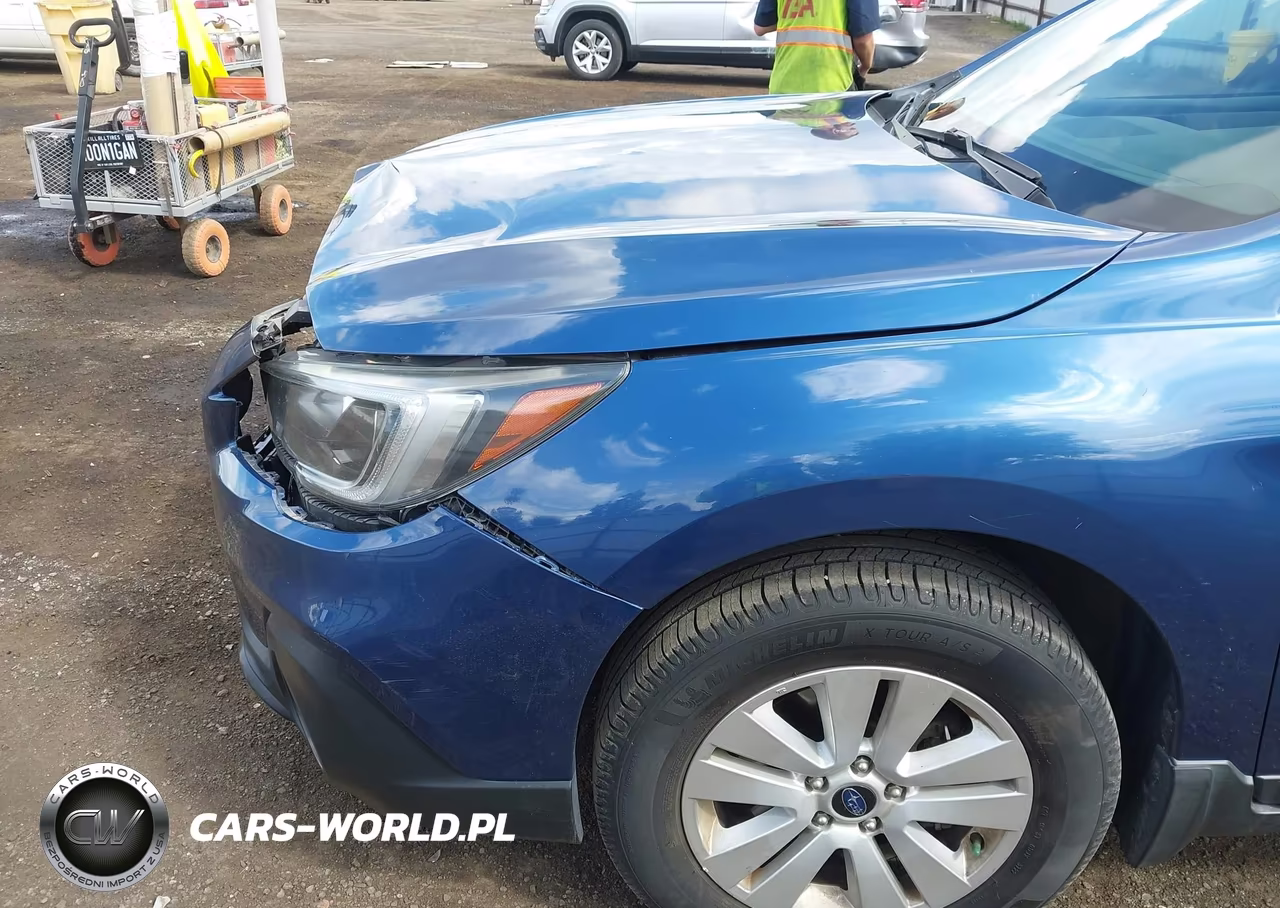 2019 Subaru Outback 2.5I Premium VIN:4S4BSAHC8K3395243 - 6