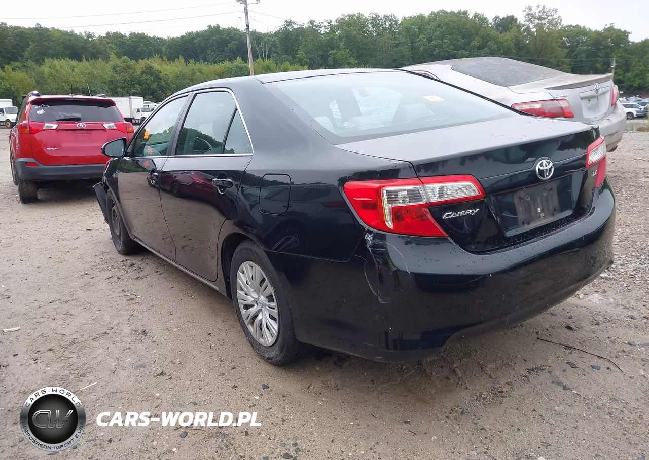 2012 Toyota Camry Le VIN:4T4BF1FK5CR250743 - 3