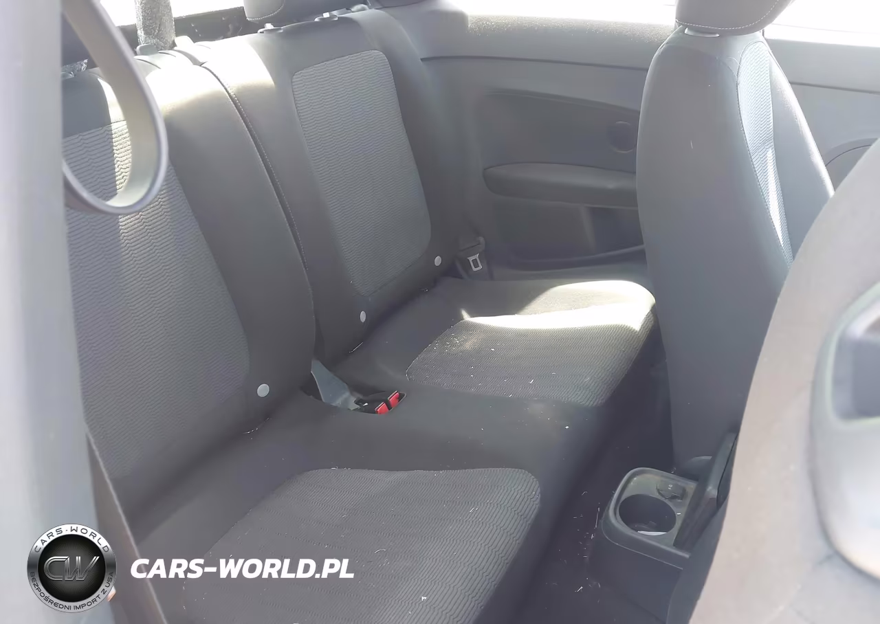 2014 Volkswagen Beetle 1.8T Entry VIN:3VWF17AT9EM643246 - 8